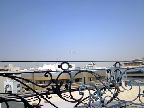 �AHoliday Inn Downtown�̉�����R/W30�o���@������